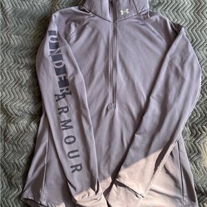 Under Armour Woman’s Cold Gear Purple Fitted Pullover; Size Large; Like New